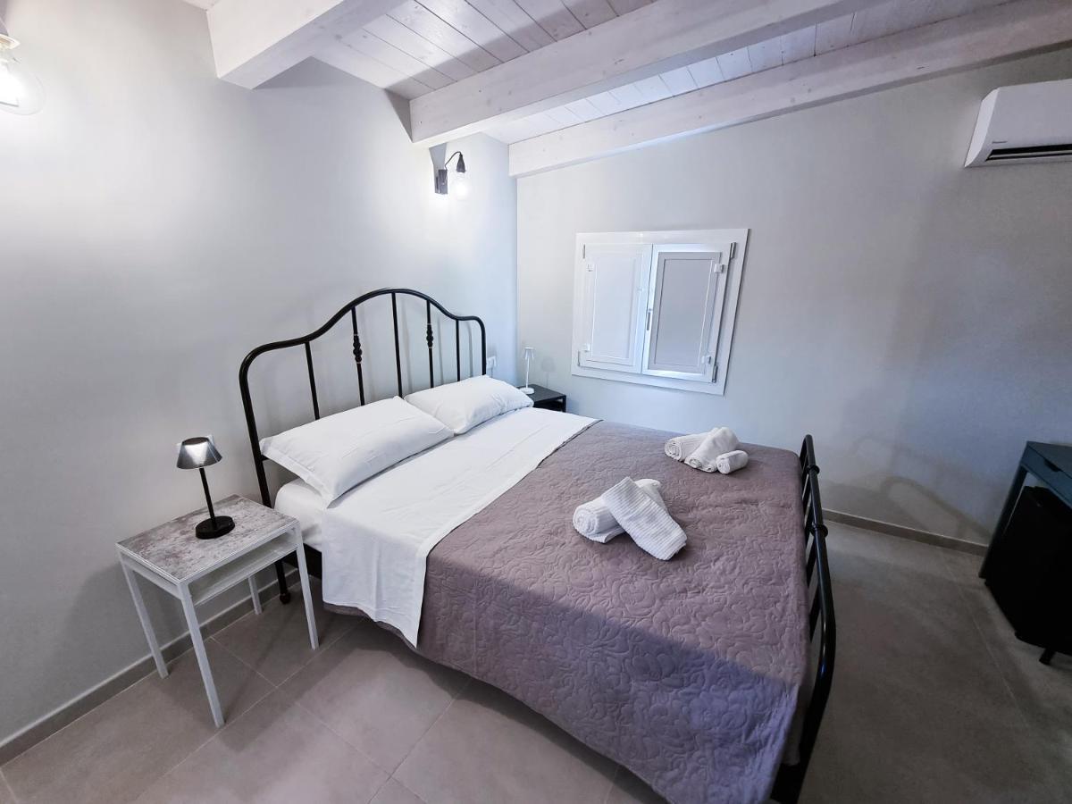 Bed and Breakfast Civico 33 Scalea Exterior foto